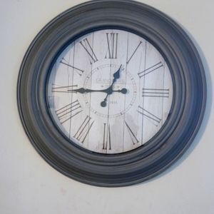 Wall clock